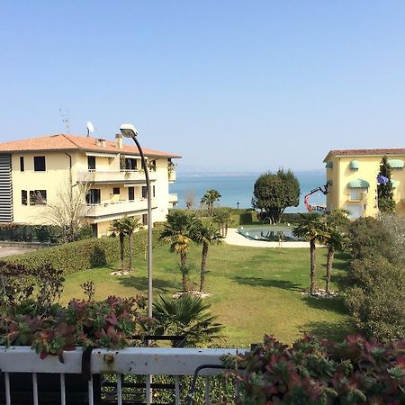 Residence Poggio Al Lago Σιρμιόνε Εξωτερικό φωτογραφία